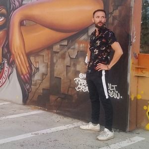 Meet your Posher, Jonathan